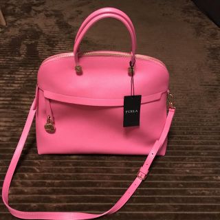 フルラ(Furla)のほぼ新品！フルラ  パイパーL  通学、通勤にも(ハンドバッグ)