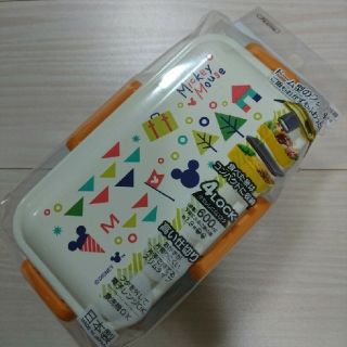 ミッキーマウス(ミッキーマウス)の新品 ミッキー 2段ふわっと弁当箱 ランチボックス 600ml(弁当用品)