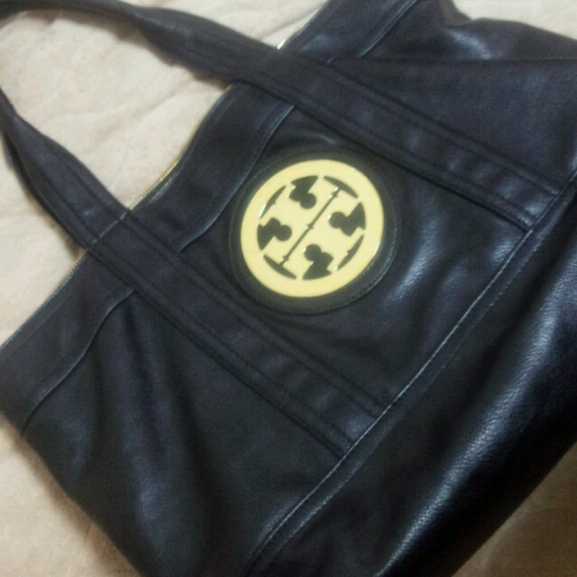 新作モデル Tory Burch - トリーバーチA4トートバック♡ トートバッグ