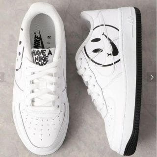 ナイキ(NIKE)の【NIKE 】ナイキ airforce1 スマイル スニーカー 未使用品(スニーカー)