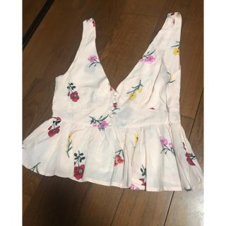 フォーエバートゥエンティーワン(FOREVER 21)の【新品】花柄キャミソール(キャミソール)