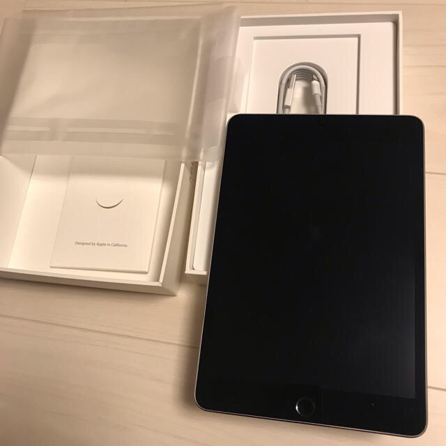 PC/タブレットiPad mini 4 32GB Wi-Fi ケース付 美品 電池良好