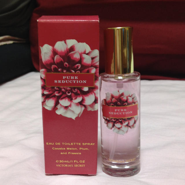 Victoria's Secret(ヴィクトリアズシークレット)のヴィクトリアシークレット/オードトワレ コスメ/美容の香水(香水(女性用))の商品写真