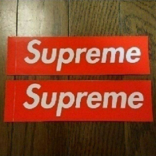 Supreme(シュプリーム)の2枚 国内正規品 ノベルティー Box Logo ステッカー Red 自動車/バイクのバイク(ステッカー)の商品写真