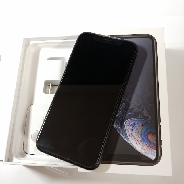 au iPhone XR 64 黒　新品 未使用　simロック解除済み