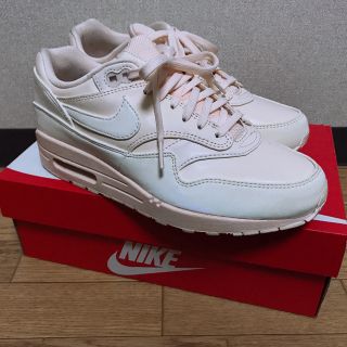 ナイキ(NIKE)の最終値下げ！NIKE WMNS AIR MAX 1 LX (スニーカー)