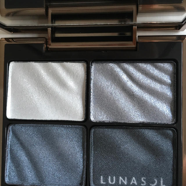 LUNASOL(ルナソル)のルナソル アイシャドウパレット コスメ/美容のベースメイク/化粧品(アイシャドウ)の商品写真