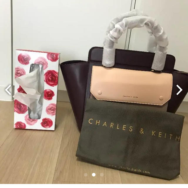 Charles and Keith(チャールズアンドキース)のCHARLES & KEITH ハンドバッグ レディースのバッグ(ハンドバッグ)の商品写真