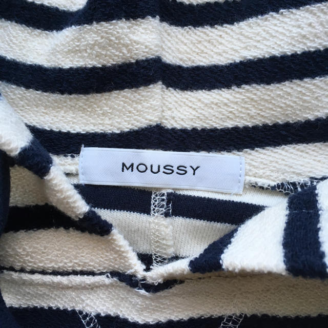 moussy(マウジー)のマウジー moussy ボーダーパーカー レディースのトップス(パーカー)の商品写真