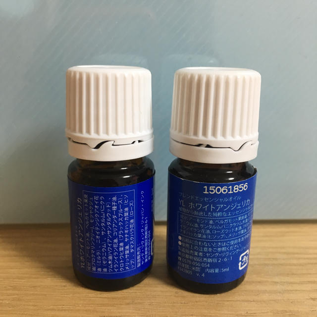 【新品未開封】ヤングリヴィング  ホワイトアンジェリカ 5ml 2本セット コスメ/美容のリラクゼーション(エッセンシャルオイル（精油）)の商品写真