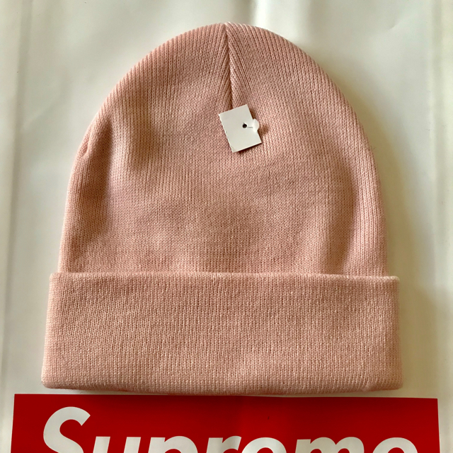 Supreme(シュプリーム)のSupreme Tonal Logo Beanie メンズの帽子(ニット帽/ビーニー)の商品写真