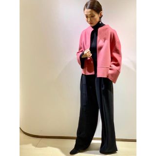 アドーア(ADORE)の18AW ADORE 六本木限定 ライトリバージャケット ピンク size38 (ノーカラージャケット)