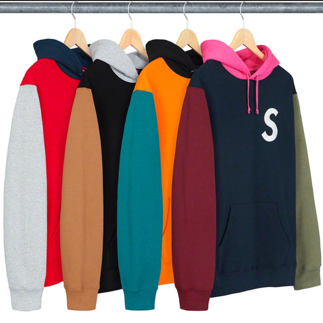 パーカーS Logo Colorblocked Hooded Sweatshirt