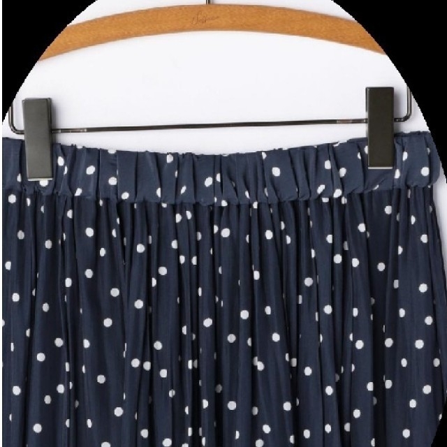 Soffitto(ソフィット)の20日(水)まで掲載ドットネイビーフレアスカート レディースのスカート(ひざ丈スカート)の商品写真