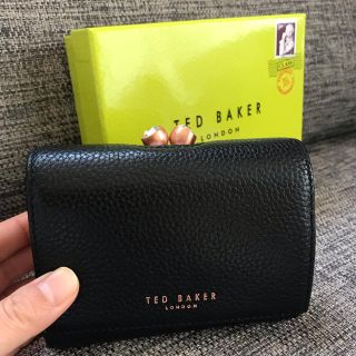 テッドベイカー(TED BAKER)の半額以下 TED BAKER VALERY ミニ レザー バブル 折りたたみ財布(財布)