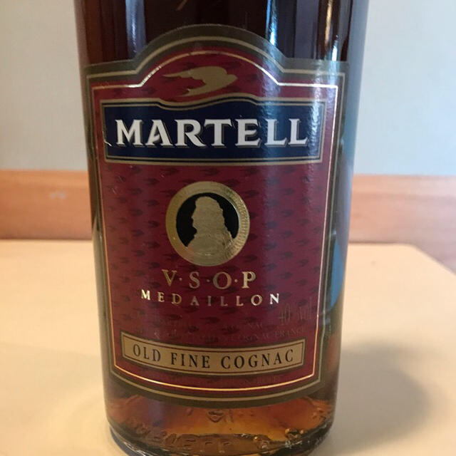 MAGNA MATER(マグナマーテル)のマーテル vsop（値下げしました） 食品/飲料/酒の酒(ブランデー)の商品写真