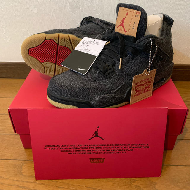 Air Jordan 4 レトロ Levi’s エアジョーダン4 リーバイス