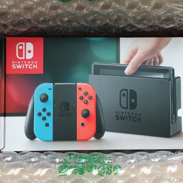 Nintendo Switch(ニンテンドースイッチ)のNintendo Switch 本体(Joy-Conネオンブルー/ネオンレッド) エンタメ/ホビーのゲームソフト/ゲーム機本体(家庭用ゲーム機本体)の商品写真