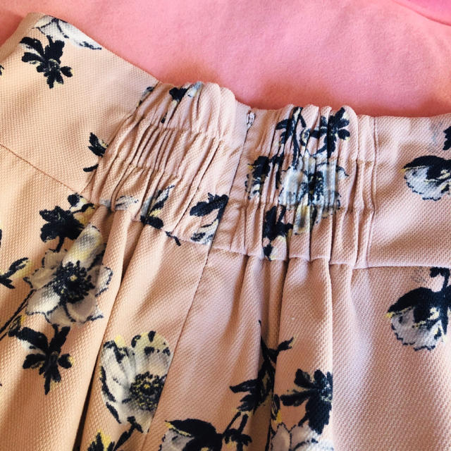 Noela(ノエラ)のNoela 花柄スカート レディースのスカート(ひざ丈スカート)の商品写真