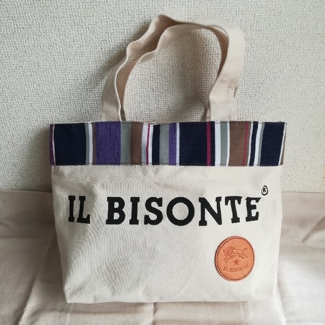 IL BISONTE(イルビゾンテ)の専用★イルビゾンテムック本セット レディースのバッグ(トートバッグ)の商品写真