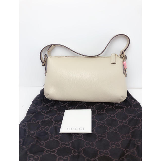 B011 美品★ GUCCI グッチ ポーチ ベージュ ハワイ限定