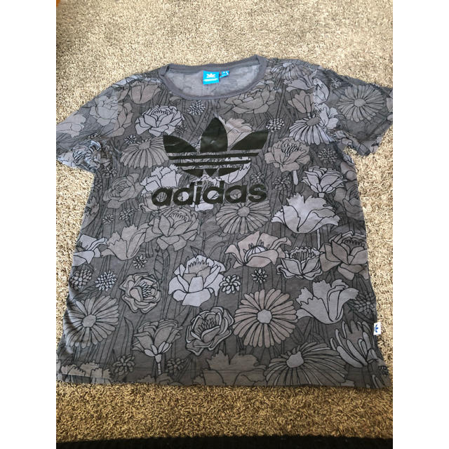 adidas(アディダス)のadidas Tシャツ M  レディースのトップス(Tシャツ(半袖/袖なし))の商品写真