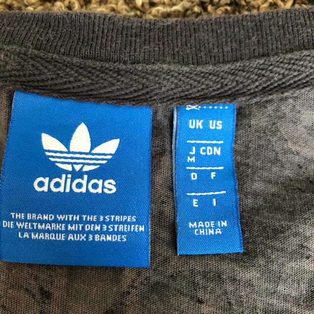 adidas(アディダス)のadidas Tシャツ M  レディースのトップス(Tシャツ(半袖/袖なし))の商品写真