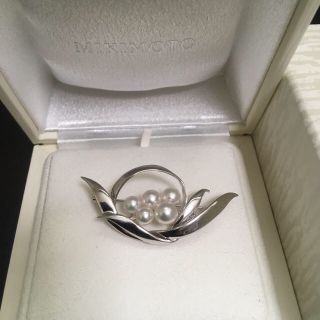 MIKIMOTO(ブローチ/コサージュ)のフリマアイテム一覧 MIKIMOTO(ブローチ/コサージュ)のフリマアイテム一覧