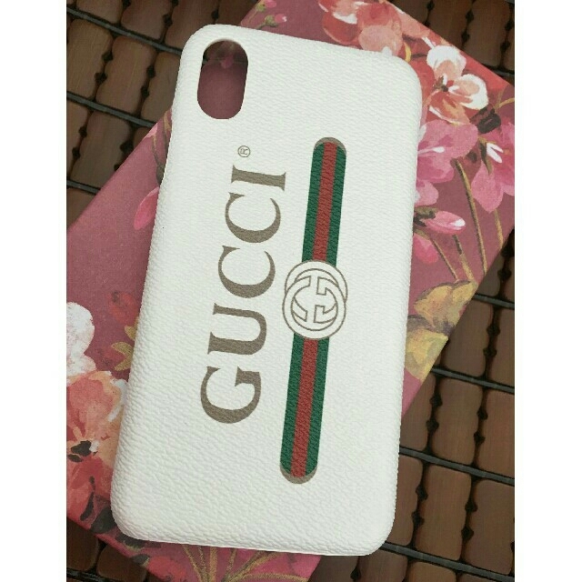 Gucci - Iphoneケース 白いグッチ★ロッグ アイフォンケース
の通販 by CharityChapman's shop|グッチならラクマ