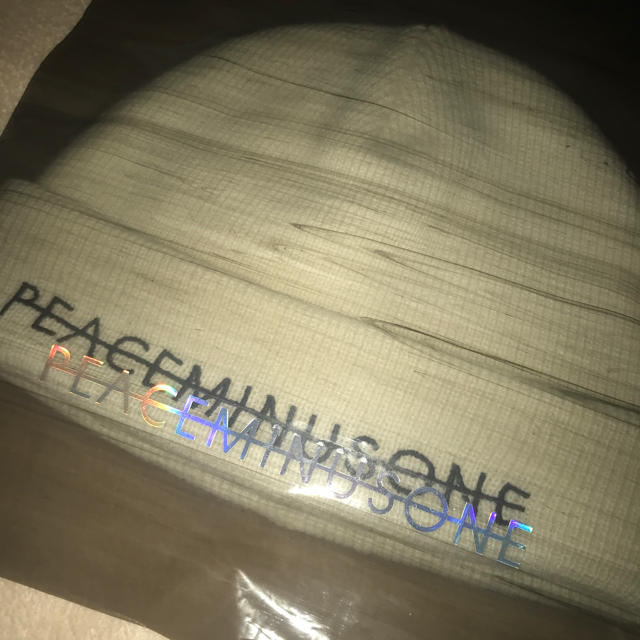 帽子ジヨン着用 peaceminusone ニット帽