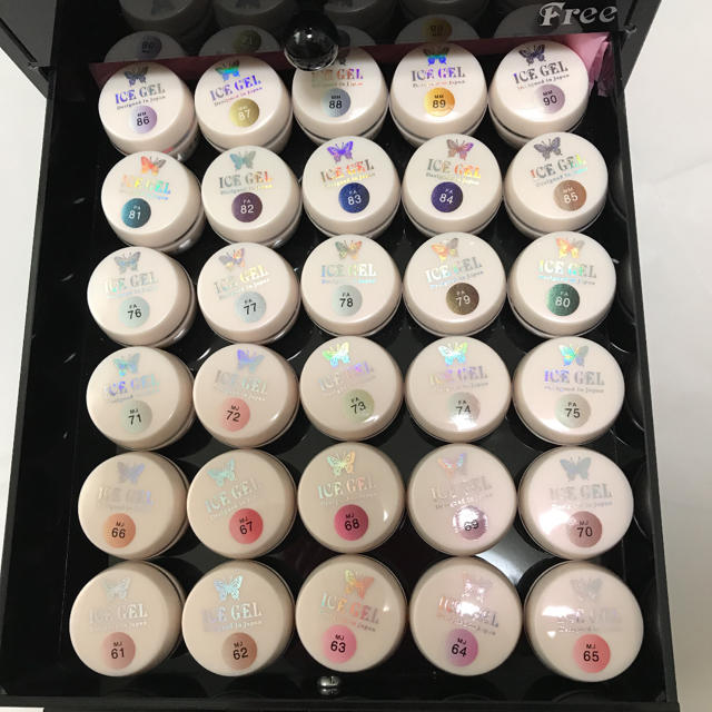 国産】 ICE GEL☆カラージェル☆中古☆120色セット+3色☆まとめ売り 国産】 ICE GEL☆カラージェル☆中古☆120色セット+3色☆まとめ売り