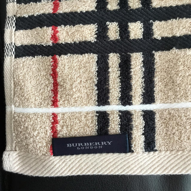 BURBERRY(バーバリー)のバーバリー ウォッシュタオル インテリア/住まい/日用品の日用品/生活雑貨/旅行(タオル/バス用品)の商品写真