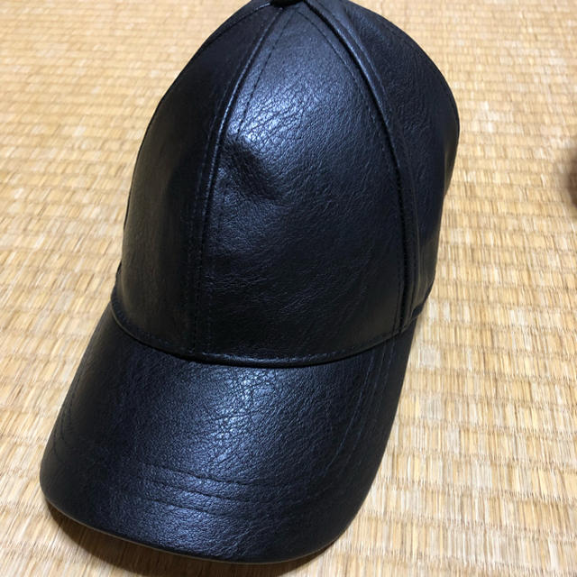 H&M(エイチアンドエム)のレザーキャップ レディースの帽子(キャップ)の商品写真
