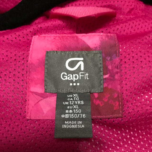 GAP Kids(ギャップキッズ)のキャップ ウインドブレーカー 150センチ ほぼ新品 キッズ/ベビー/マタニティのキッズ服女の子用(90cm~)(ジャケット/上着)の商品写真