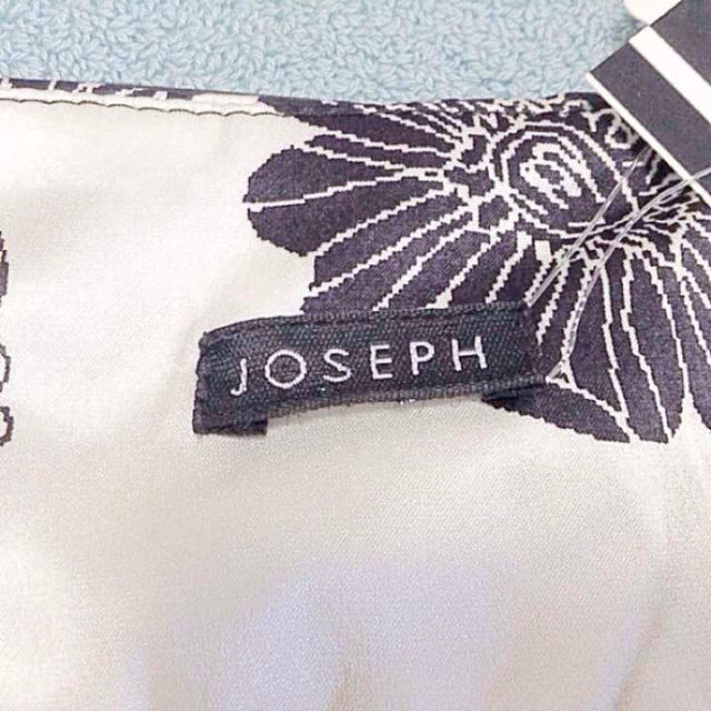 JOSEPH(ジョゼフ)の新品★JOSEPH★定価31000円★シルクスカート レディースのスカート(ミニスカート)の商品写真