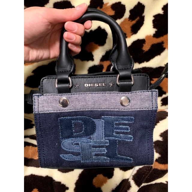 DIESEL(ディーゼル)のDIESEL 美品 ミニバッグ レディースのバッグ(ハンドバッグ)の商品写真