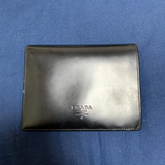 PRADA(プラダ)のよっくん様専用　PRADA二つ折り財布 レディースのファッション小物(財布)の商品写真