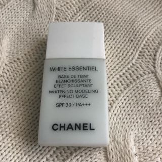 シャネル(CHANEL)のCHANEL ホワイト エサンシエル メークアップ ベース 30 アズール(化粧下地)