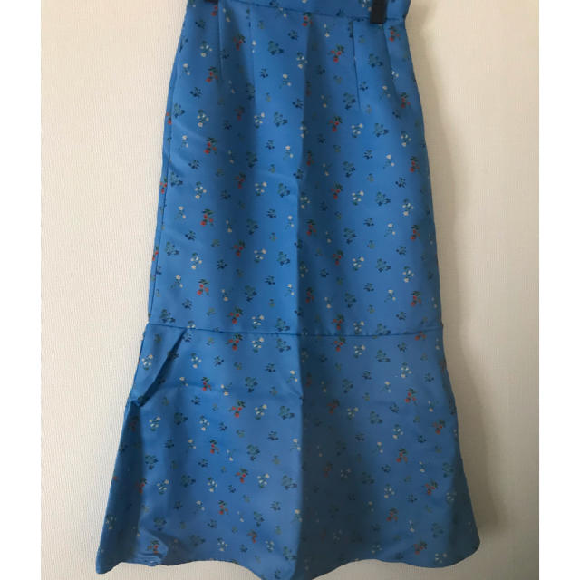 moussy(マウジー)のマウジー 花柄 スカート レディースのスカート(ロングスカート)の商品写真