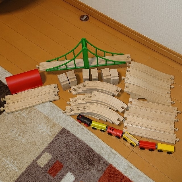 IKEA(イケア)のIKEA  木製電車レールセット キッズ/ベビー/マタニティのおもちゃ(電車のおもちゃ/車)の商品写真