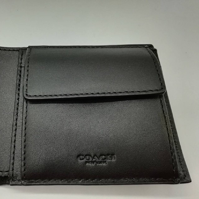 COACH(コーチ)のみかさま専用　正規品　新品　未使用　コーチ　COACH　折り財布　ブラック メンズのファッション小物(折り財布)の商品写真