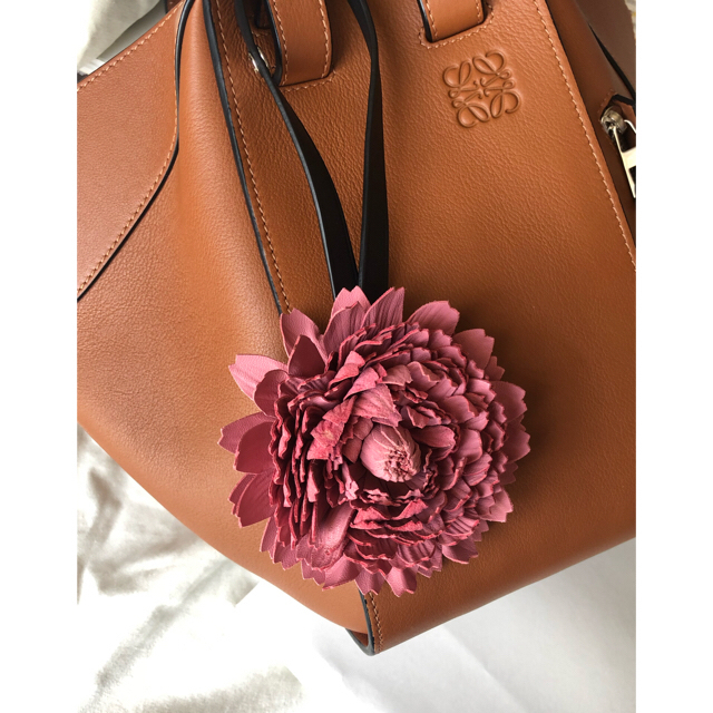 LOEWE】ロエベ ウィリアム・モリス フラワー バッグチャーム