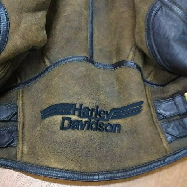 Harley Davidson(ハーレーダビッドソン)の値下げHARLEY DAVIDSON第二次対戦フライトモデルB-3 ムートン メンズのジャケット/アウター(ライダースジャケット)の商品写真