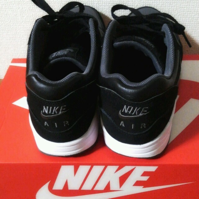 NIKE(ナイキ)の最新モデル♡AIR MAX 25.5 レディースの靴/シューズ(スニーカー)の商品写真
