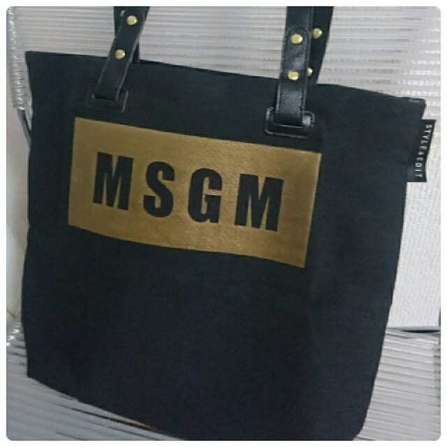 MSGM(エムエスジイエム)のトートバック メンズのバッグ(トートバッグ)の商品写真