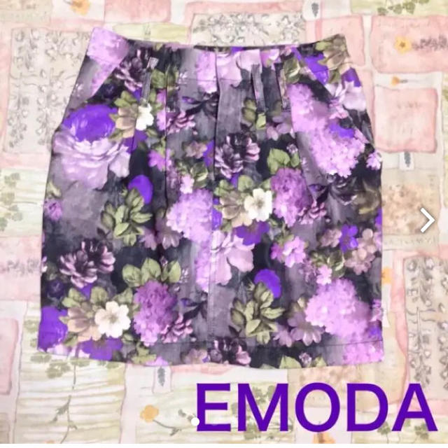 EMODA(エモダ)のEMODA   花柄スカート レディースのスカート(ミニスカート)の商品写真