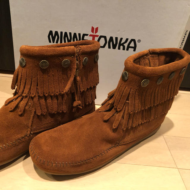 Minnetonka(ミネトンカ)のミネトンカ レディースの靴/シューズ(ブーツ)の商品写真