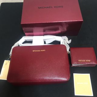 マイケルコース(Michael Kors)の未使用　Michael Kors マイケルコース バックと財布セット(ショルダーバッグ)