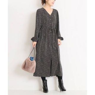 スピックアンドスパン(Spick & Span)の18AW美品ランダムドットワンピース36(ロングワンピース/マキシワンピース)