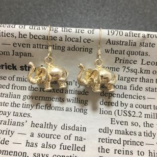 【現品限り】ベトナム ぞう ピアス アジア アクセサリー 金属 両耳 (ピアス)